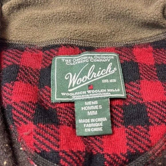 Woolrich 1/4 zip up pull over lambs wool sweater